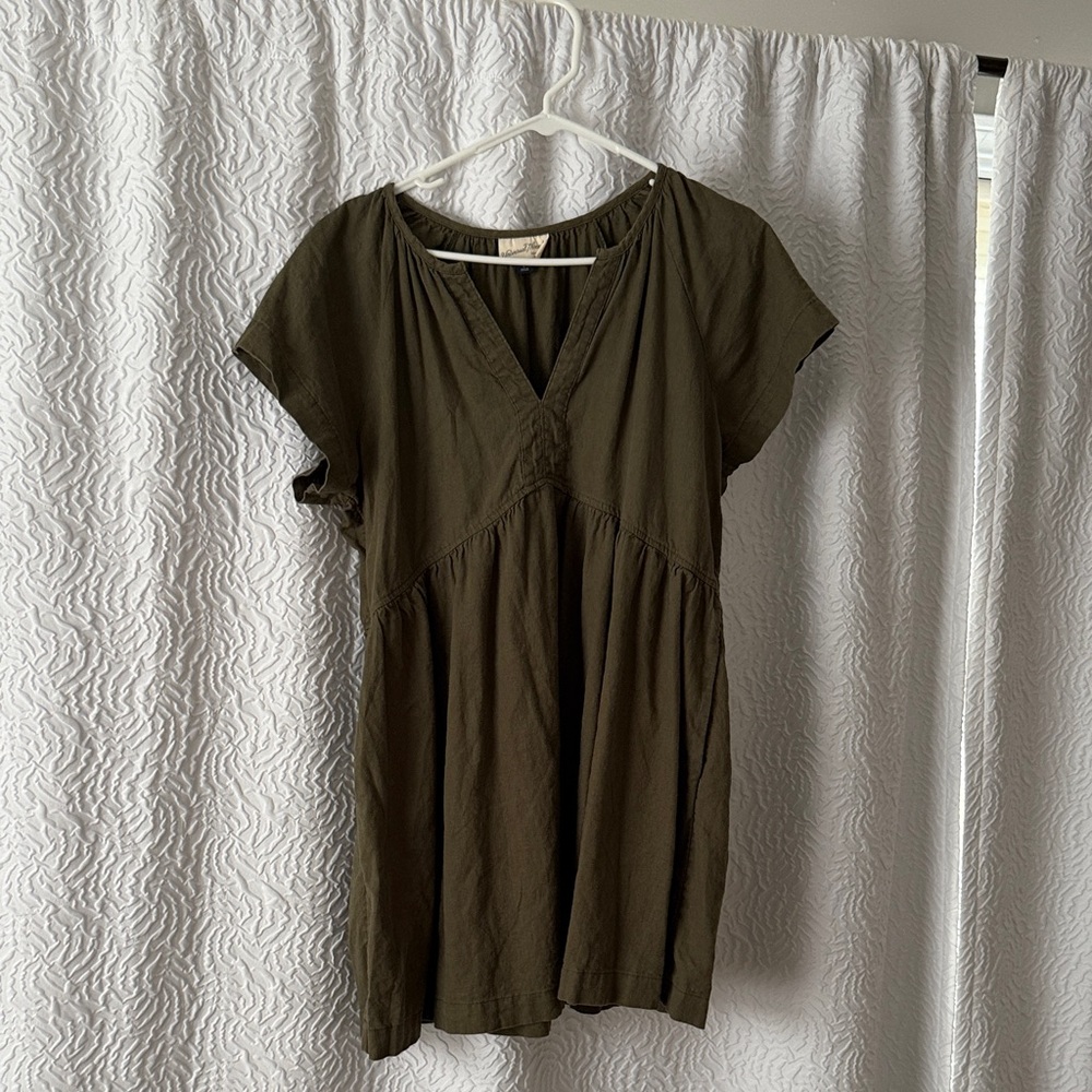 Universal Thread Dark Olive Tunic Top